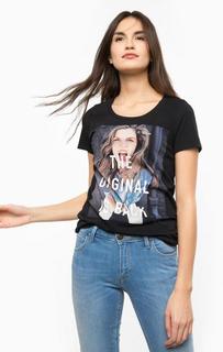 Черная футболка с принтом Lee