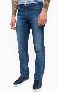 Зауженные джинсы с заломами Wrangler