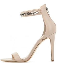 Кожаные босоножки с металлическим декором Guess