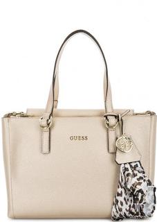 Сумка золотистого цвета с плечевым ремнем Guess