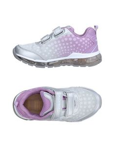 Низкие кеды и кроссовки Geox