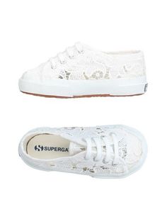 Низкие кеды и кроссовки Superga