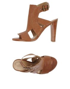 Сандалии Stuart Weitzman