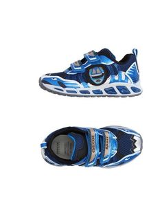 Низкие кеды и кроссовки Geox