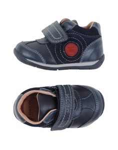 Низкие кеды и кроссовки Geox
