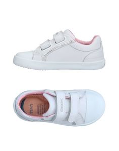 Низкие кеды и кроссовки Geox