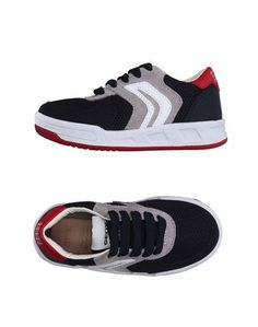 Низкие кеды и кроссовки Geox