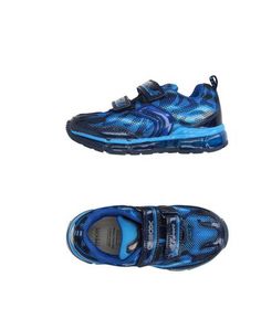 Низкие кеды и кроссовки Geox