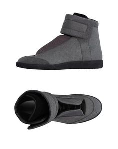 Высокие кеды и кроссовки Maison Margiela 22