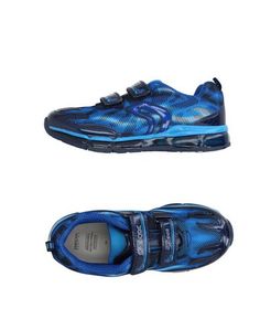 Низкие кеды и кроссовки Geox