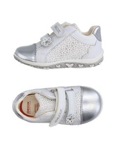Низкие кеды и кроссовки Geox