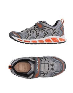 Низкие кеды и кроссовки Geox