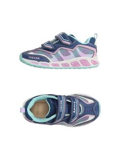 Низкие кеды и кроссовки Geox