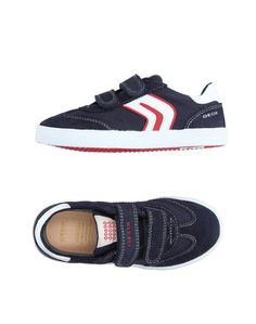 Низкие кеды и кроссовки Geox