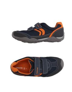Низкие кеды и кроссовки Geox