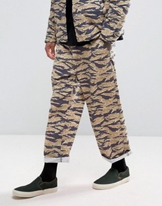 Широкие брюки с тигровым камуфляжным принтом ASOS CO-ORD - Черный