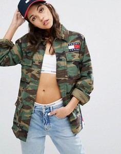Куртка с камуфляжным принтом в стиле 90-х Tommy Jeans - Мульти