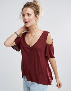 Футболка с вырезами на плечах Free People Bittersweet - Красный
