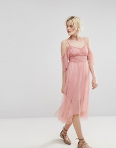 Платье с откытыми плечами и сеткой Miss Selfridge - Розовый