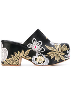 embroidered flowers mules Laurence Dacade