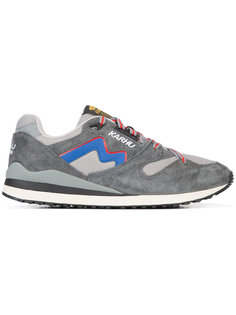 Synchron Classic trainers Karhu