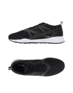 Низкие кеды и кроссовки Reebok