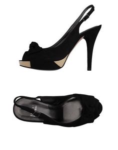 Сандалии Stuart Weitzman
