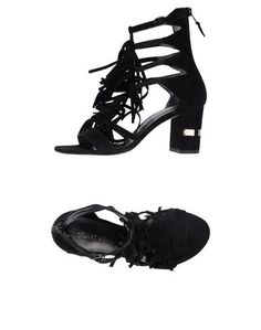 Сандалии Stuart Weitzman