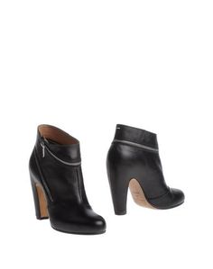 Полусапоги и высокие ботинки Maison Margiela 22