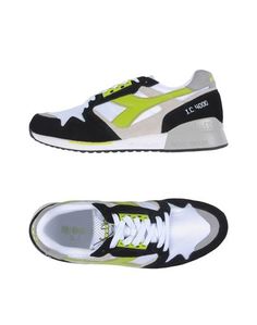 Низкие кеды и кроссовки Diadora