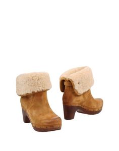 Полусапоги и высокие ботинки UGG Australia