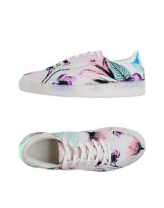 Низкие кеды и кроссовки Reebok