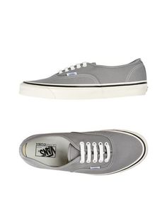 Низкие кеды и кроссовки Vans
