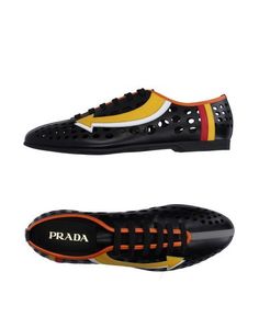 Низкие кеды и кроссовки Prada