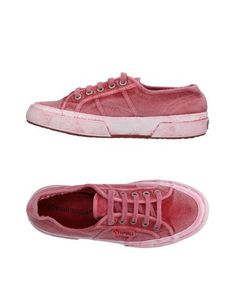 Низкие кеды и кроссовки Superga