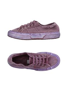 Низкие кеды и кроссовки Superga