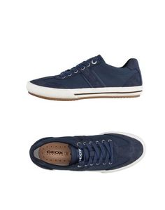 Низкие кеды и кроссовки Geox