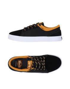Низкие кеды и кроссовки DVS Shoe Company