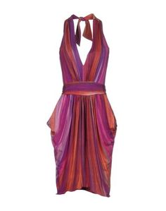 Короткое платье Fisico