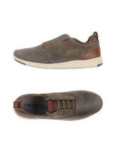 Низкие кеды и кроссовки Geox