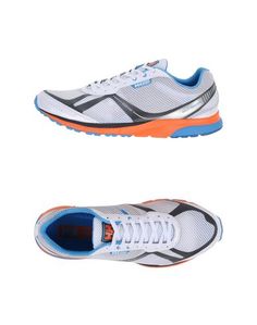 Низкие кеды и кроссовки Helly Hansen