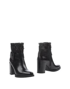 Полусапоги и высокие ботинки Tosca BLU Shoes