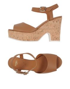 Сандалии Fendi