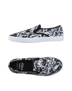 Низкие кеды и кроссовки Bucketfeet