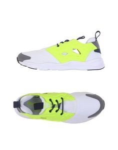 Низкие кеды и кроссовки Reebok