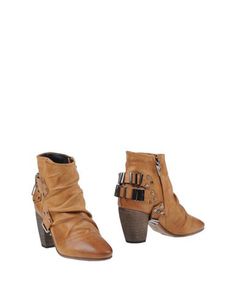 Полусапоги и высокие ботинки Fury London