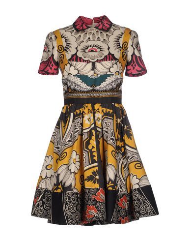 Платья valentino made in italy. Смотреть фото Платья valentino made in italy. Смотреть картинку Платья valentino made in italy. Картинка про Платья valentino made in italy. Фото Платья valentino made in italy