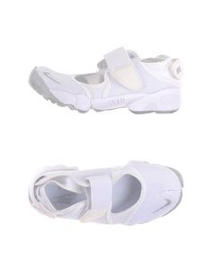 Низкие кеды и кроссовки Nike