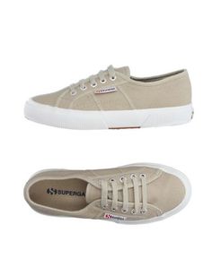 Низкие кеды и кроссовки Superga