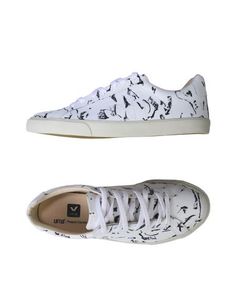 Низкие кеды и кроссовки Veja